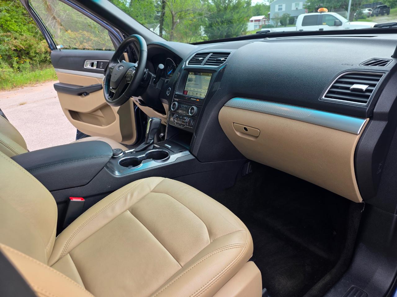 Ford Explorer XLT 4WD 2017