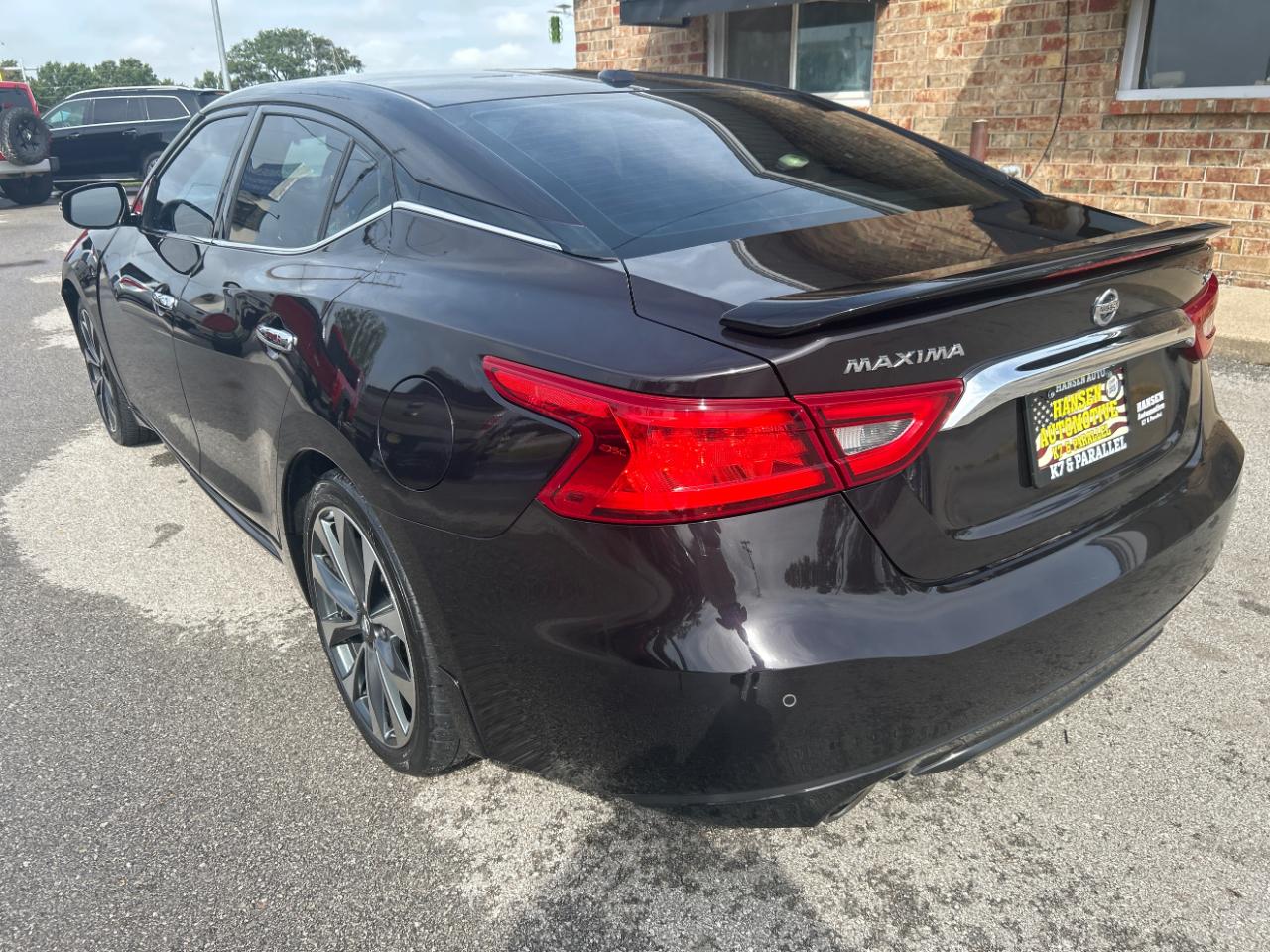 Nissan Maxima 4dr Sdn 3.5 SR 2016