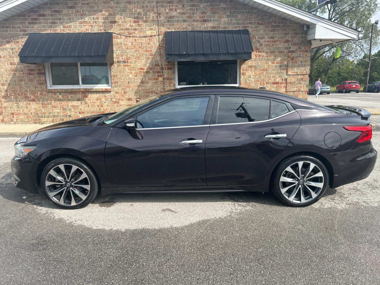 Nissan Maxima 4dr Sdn 3.5 SR 2016