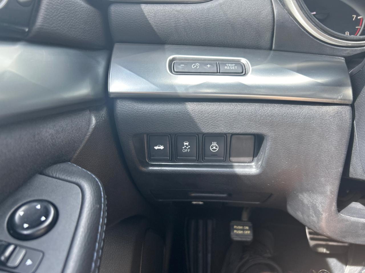 Nissan Maxima 4dr Sdn 3.5 SR 2016