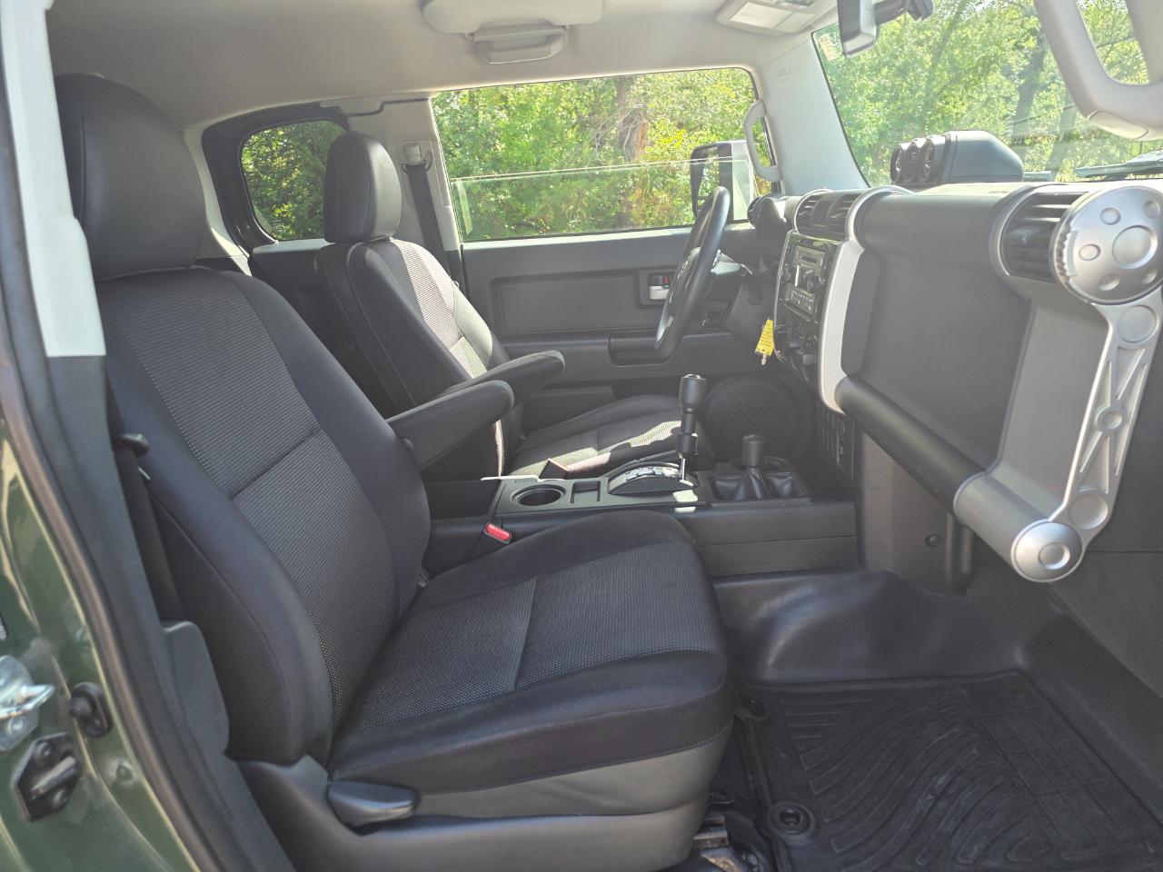Toyota FJ Cruiser 4WD 4dr Auto (Natl) 2014