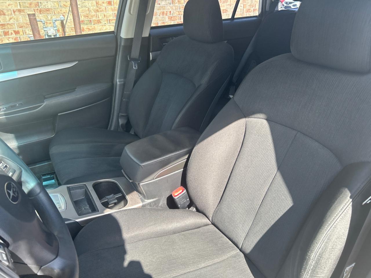 Subaru Outback 4dr Wgn H4 Auto 2.5i 2014
