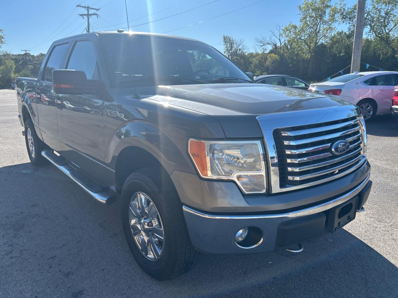 Ford F-150 4WD SuperCrew 145" XL 2011
