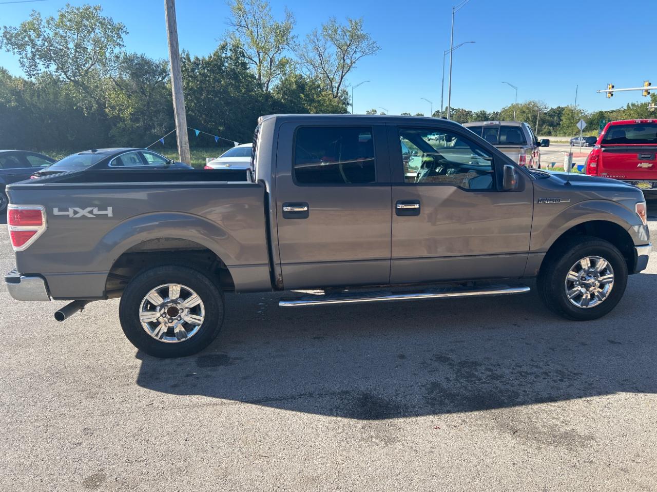 Ford F-150 4WD SuperCrew 145" XL 2011