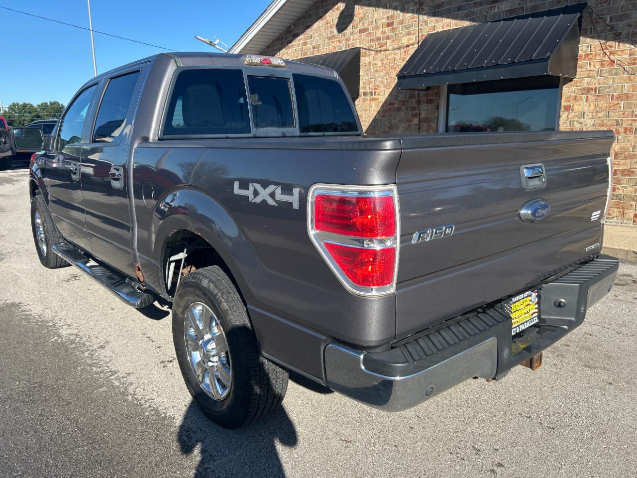 Ford F-150 4WD SuperCrew 145" XL 2011