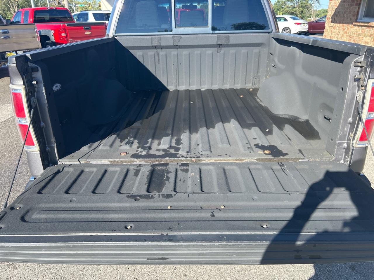 Ford F-150 4WD SuperCrew 145" XL 2011
