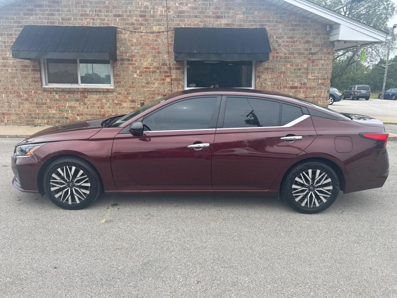 Nissan Altima photo 10