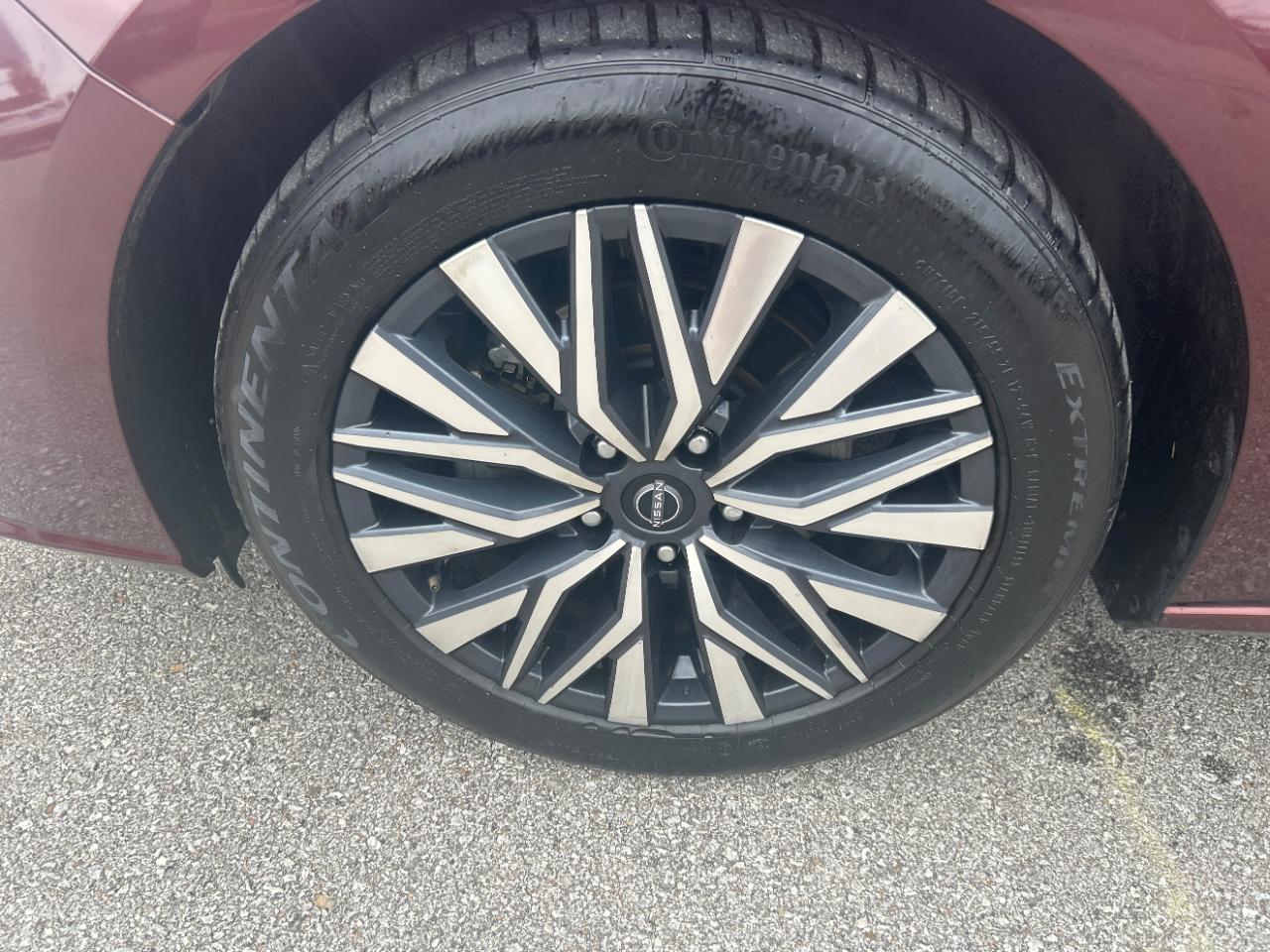 Nissan Altima photo 11
