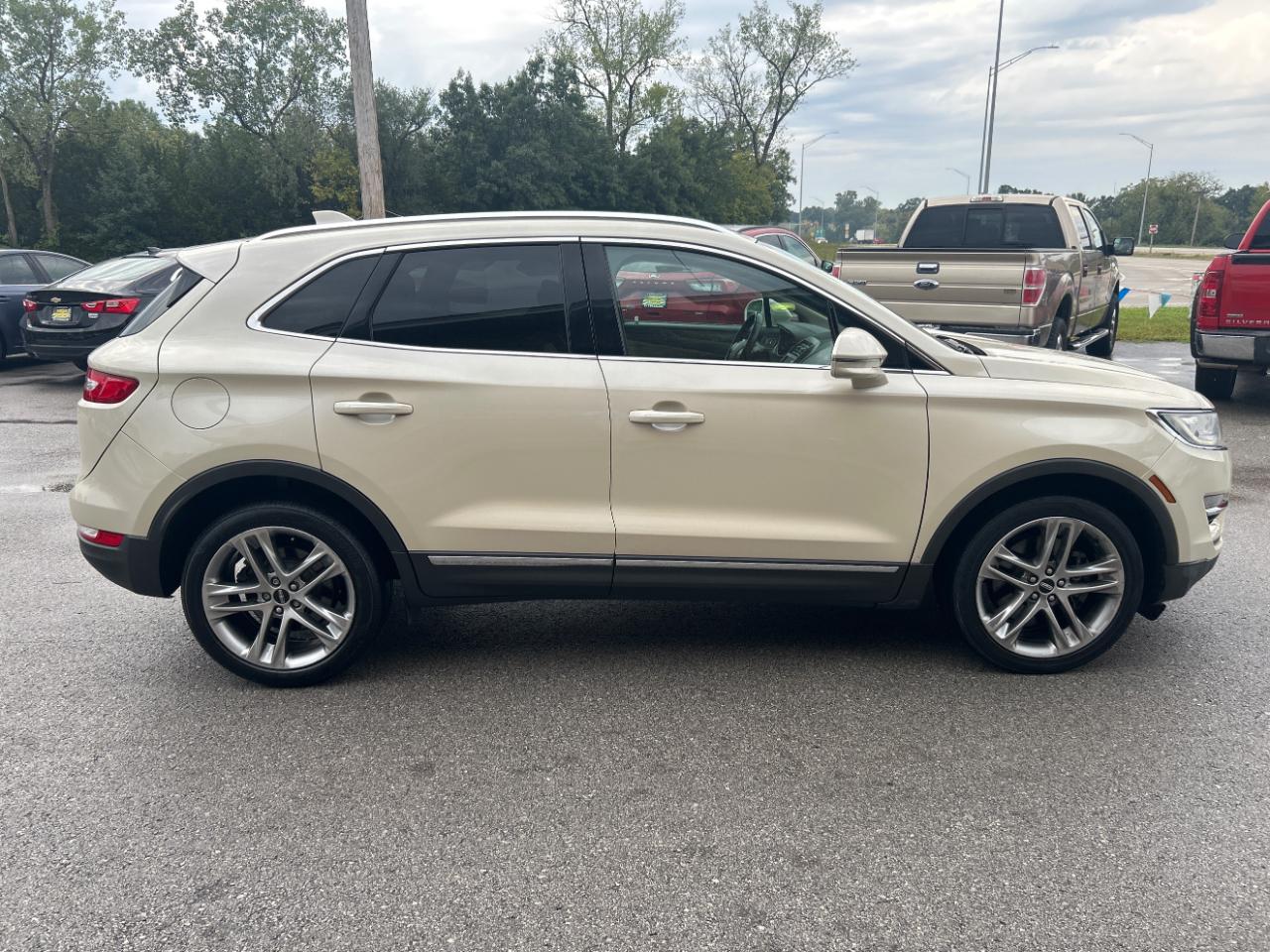 Lincoln MKC photo 4