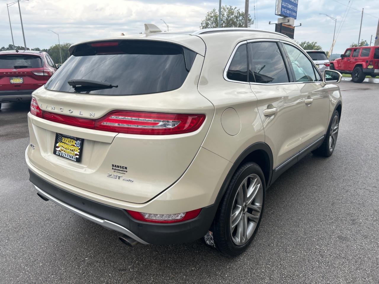 Lincoln MKC photo 5
