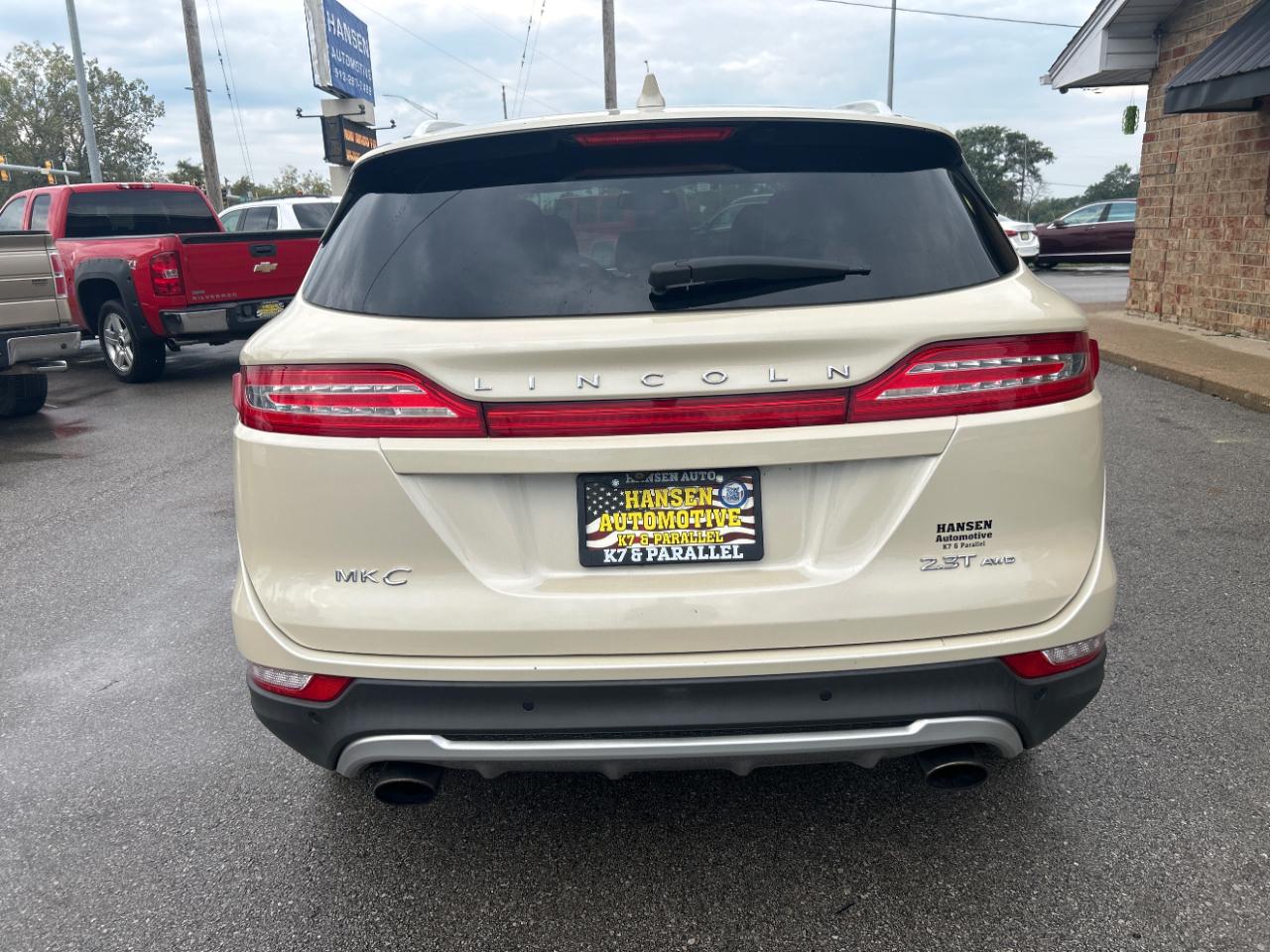 Lincoln MKC photo 6