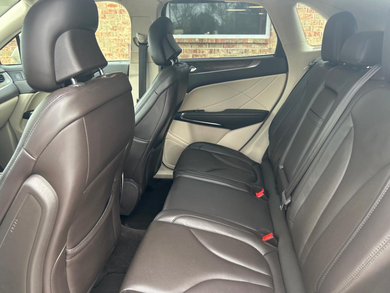 Lincoln MKC photo 21