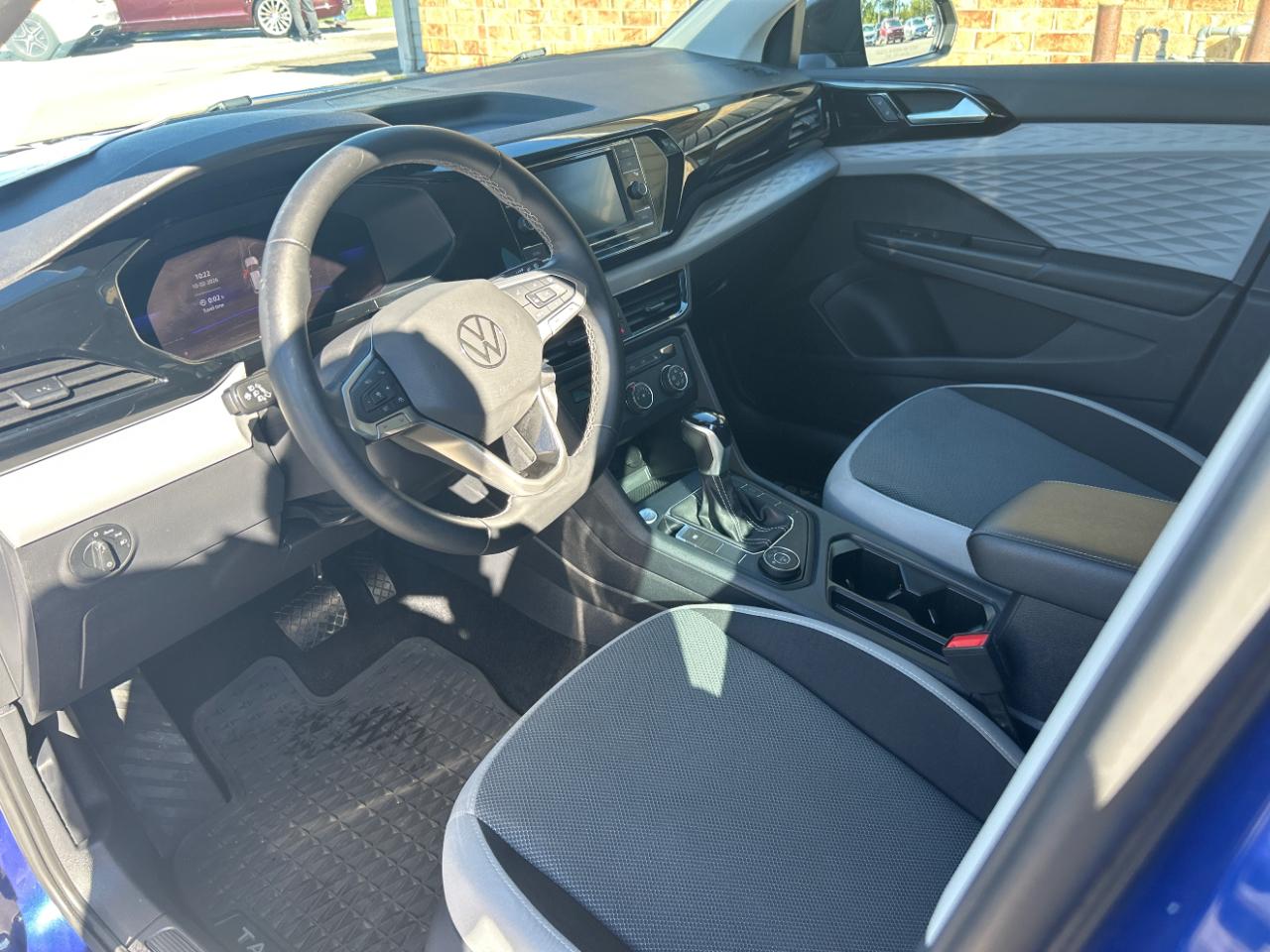 Volkswagen Taos photo 18