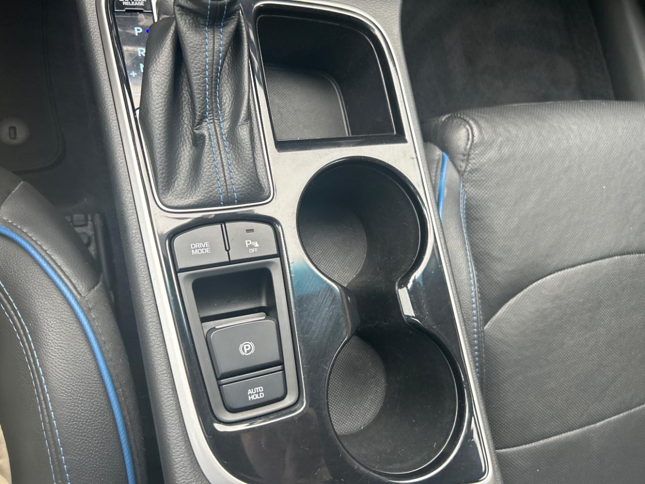 Hyundai Sonata photo 14