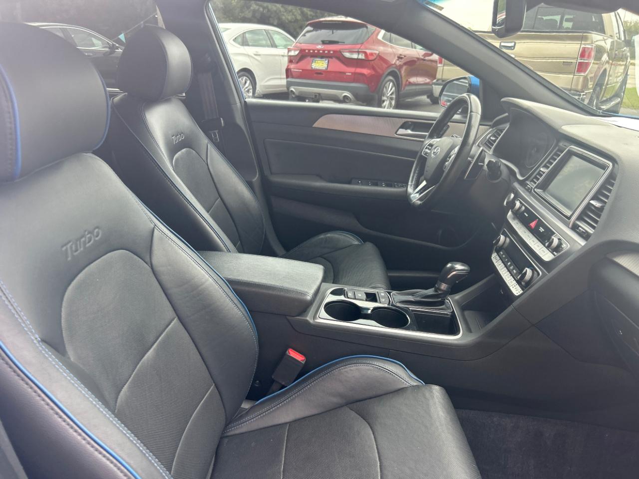 Hyundai Sonata photo 25
