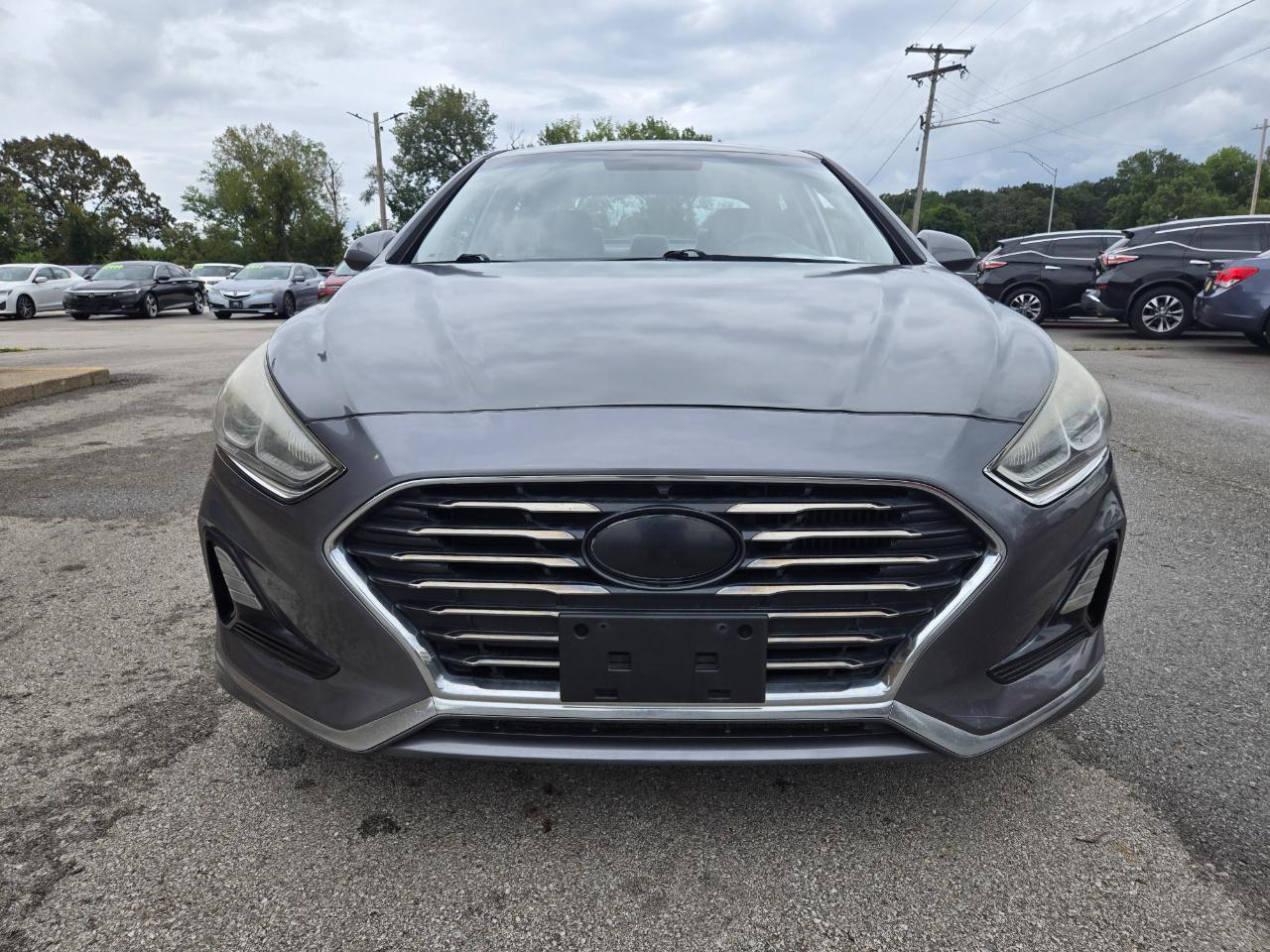 Hyundai Sonata photo 2