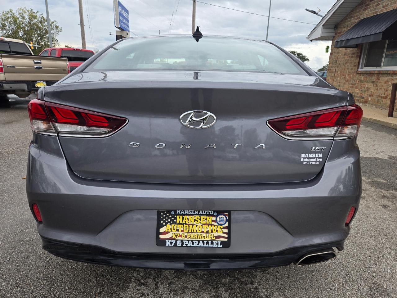 Hyundai Sonata photo 6