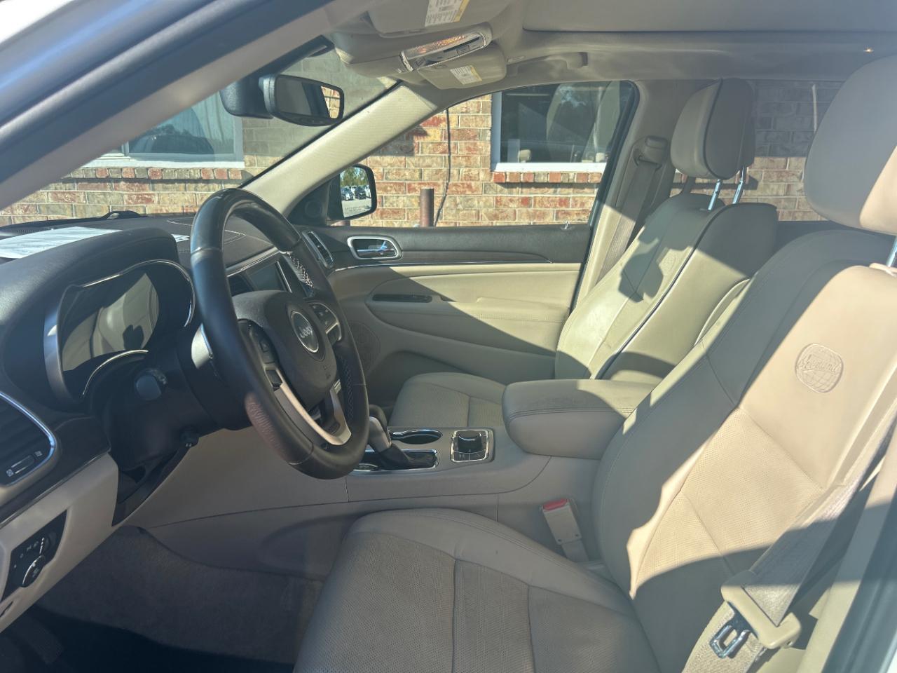 Jeep Grand Cherokee photo 20