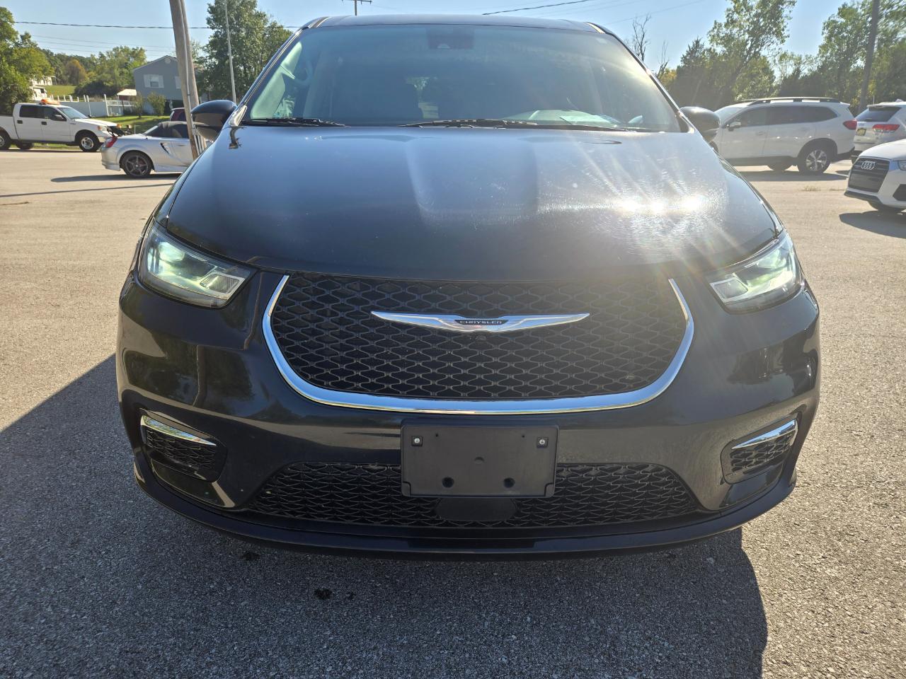 2024 Chrysler Pacifica Hybrid Select FWD