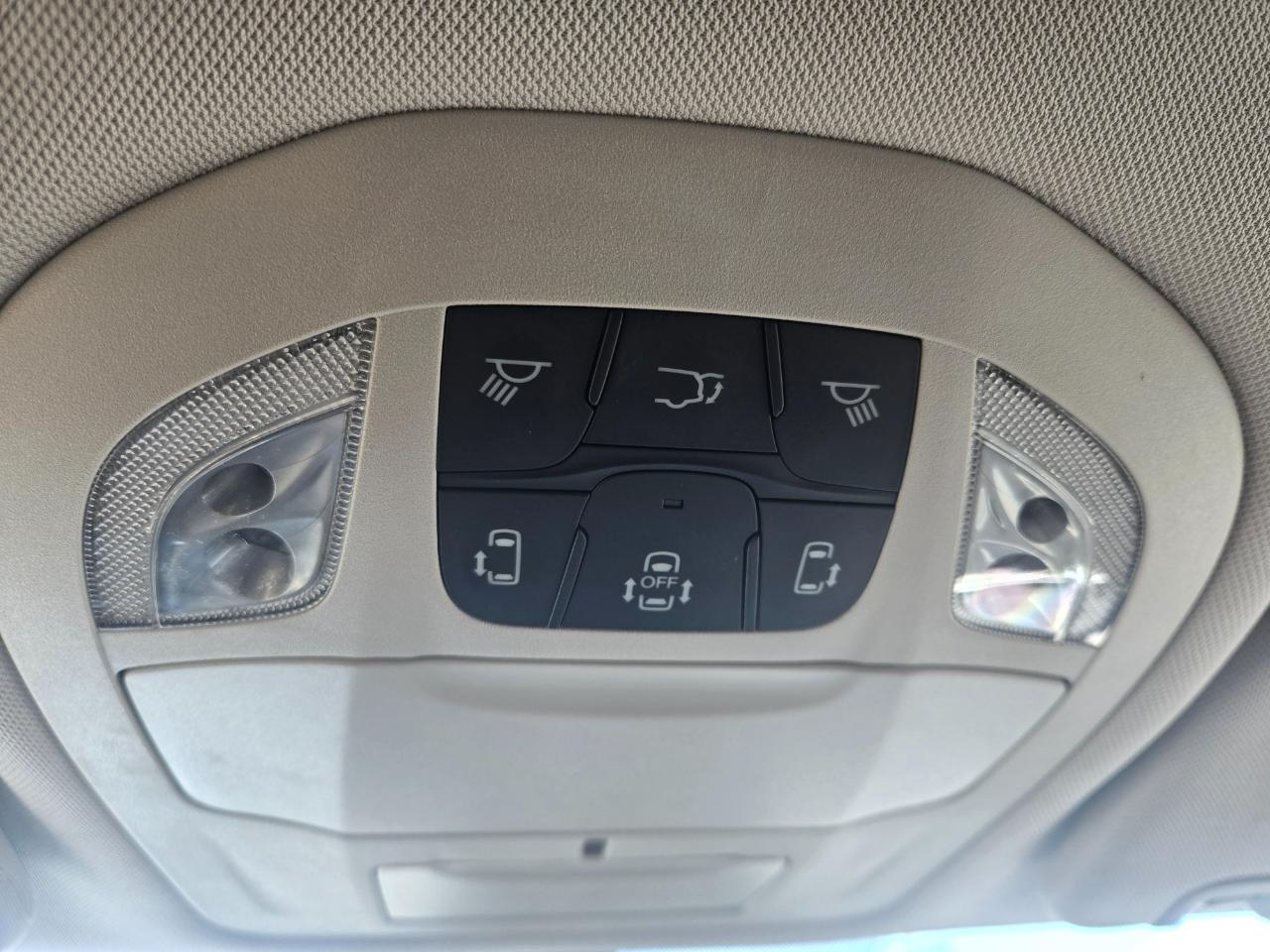 Chrysler Pacifica Hybrid Select FWD 2024