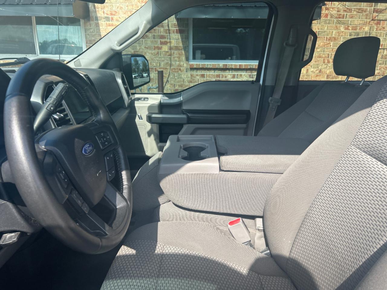 Ford F-150 XL 4WD SuperCrew 5.5' Box 2017