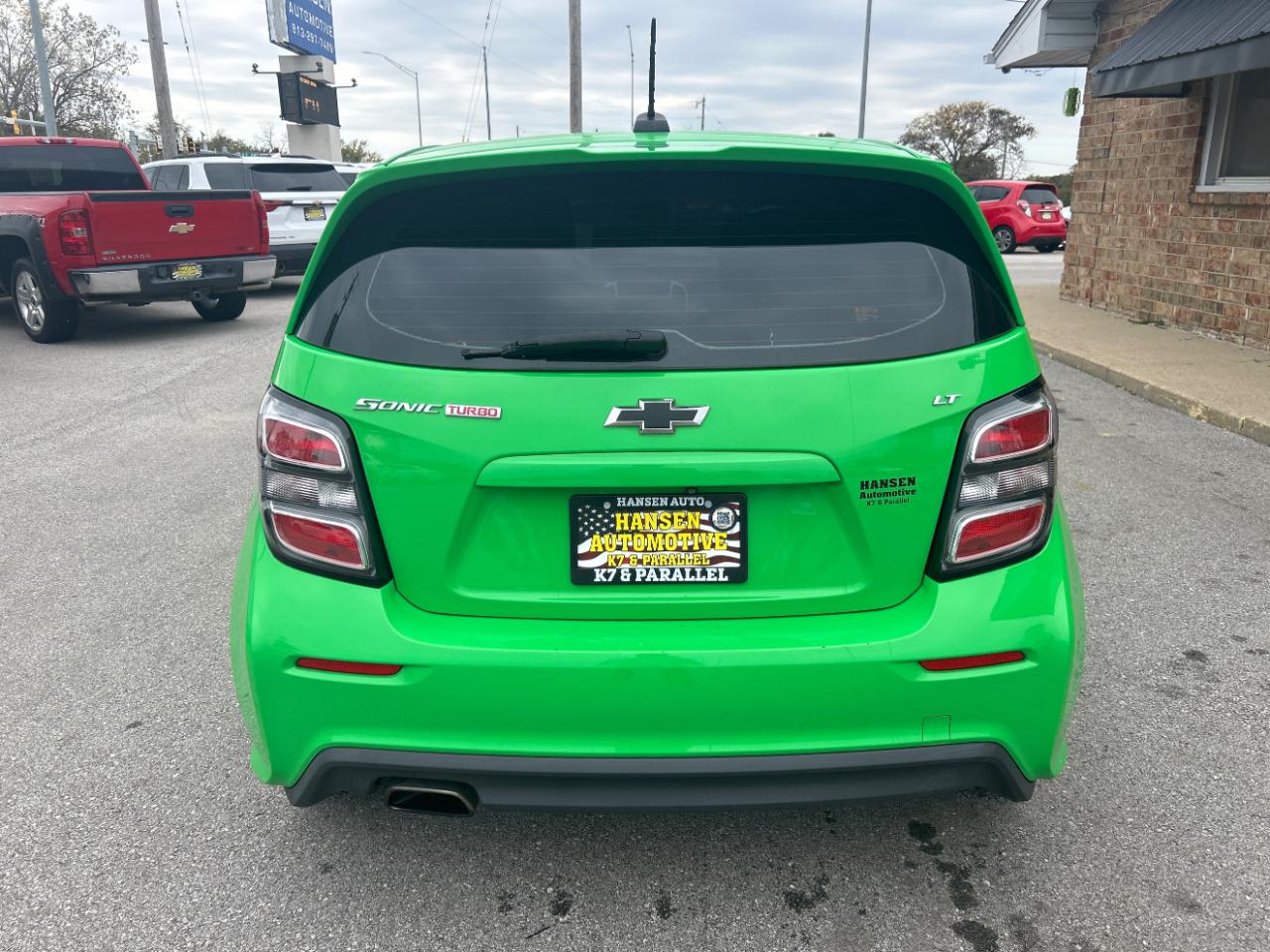 Chevrolet Sonic 5dr HB Auto LT w/1SD 2017