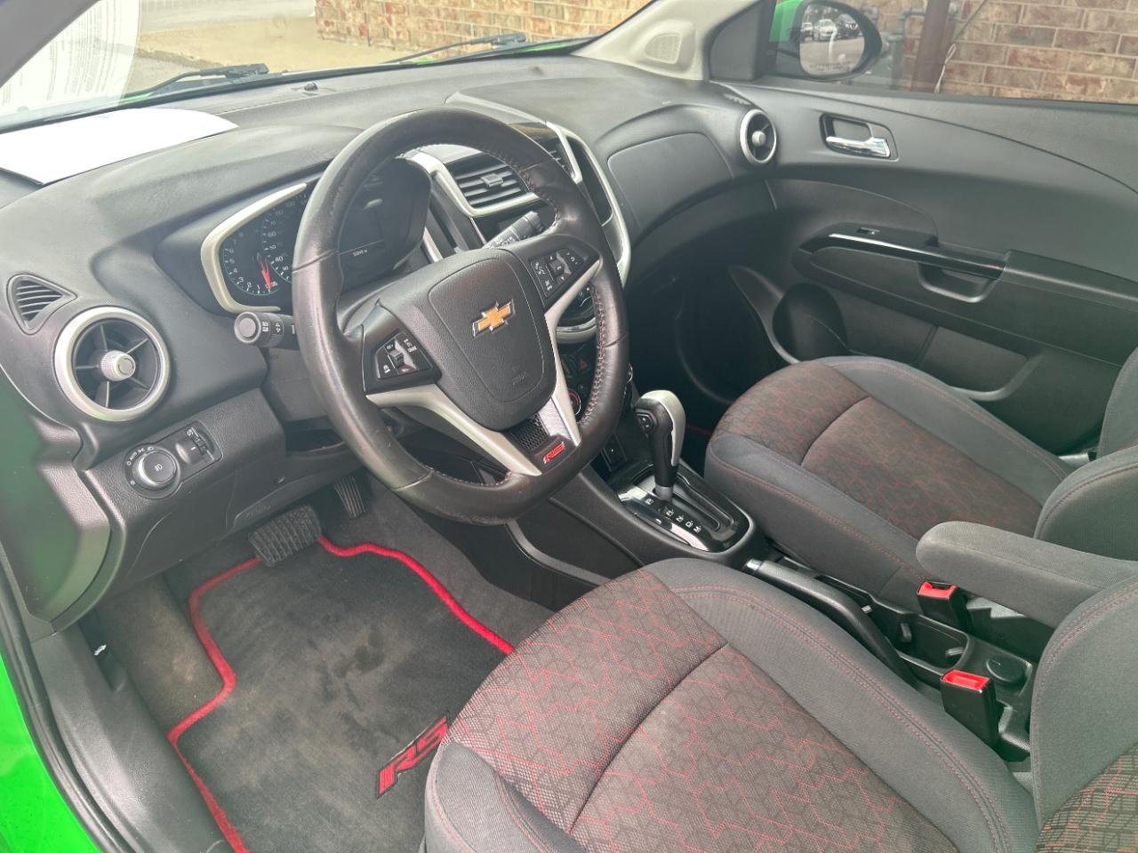 Chevrolet Sonic 5dr HB Auto LT w/1SD 2017