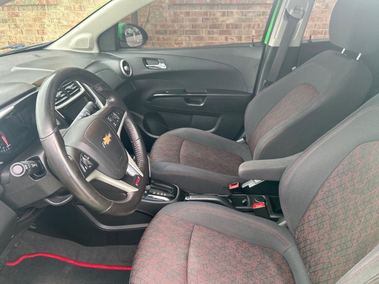 Chevrolet Sonic 5dr HB Auto LT w/1SD 2017