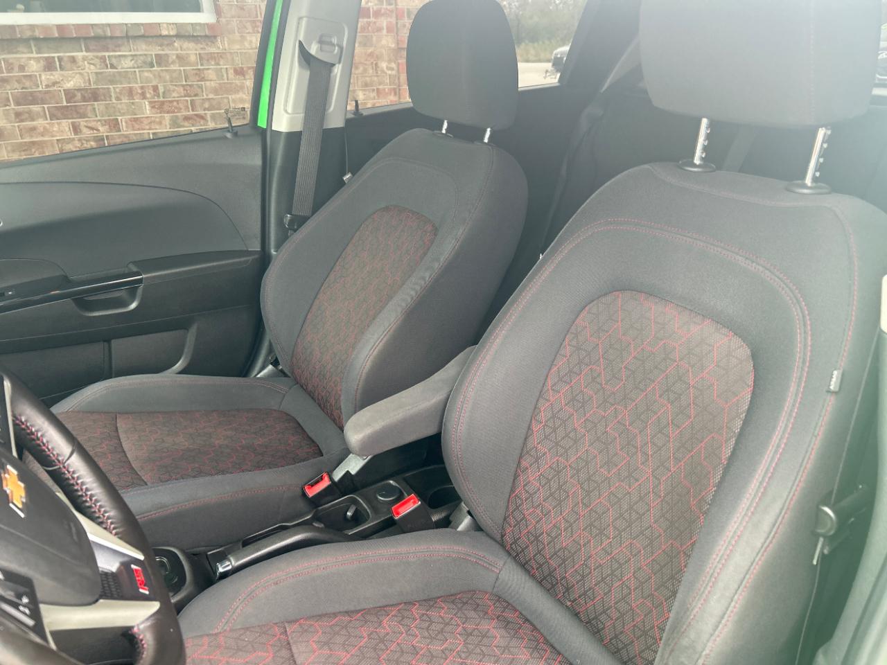 Chevrolet Sonic 5dr HB Auto LT w/1SD 2017