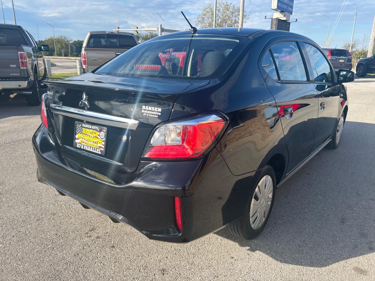 Mitsubishi Mirage G4 ES CVT 2024