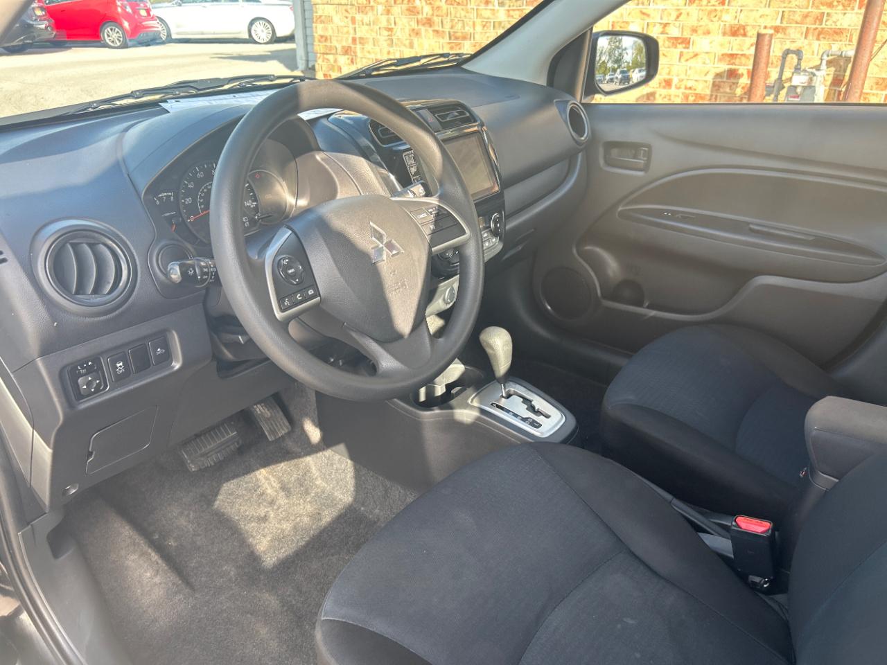 Mitsubishi Mirage G4 ES CVT 2024