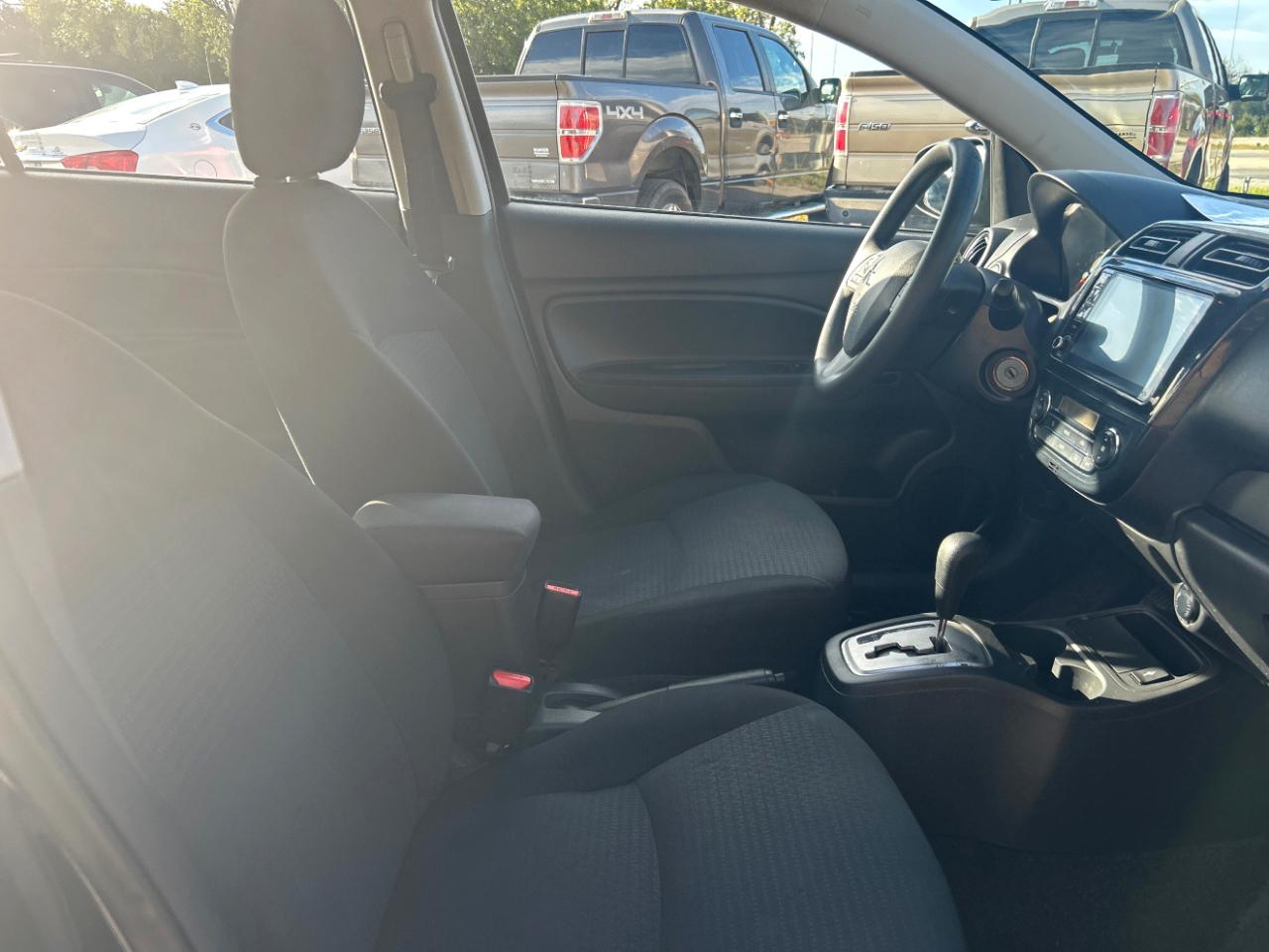 Mitsubishi Mirage G4 ES CVT 2024