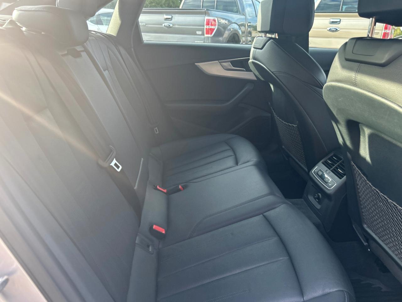 Audi A4 2.0 TFSI Auto Premium Plus quattro AWD 2017