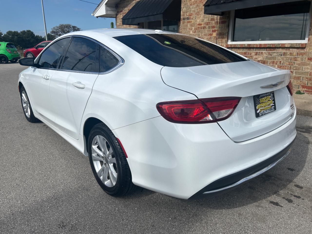 Chrysler 200 4dr Sdn Limited FWD 2016