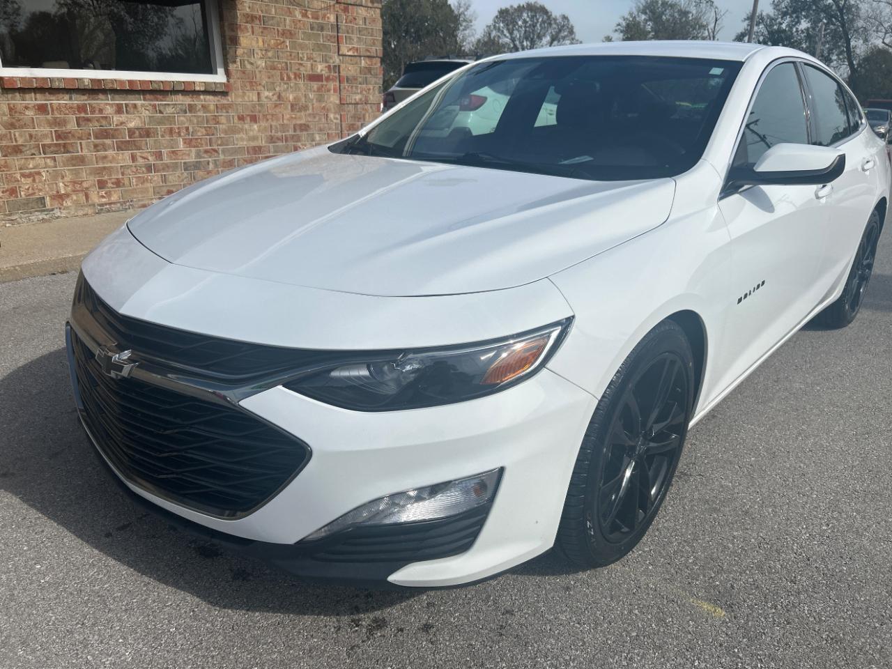 2022 Chevrolet Malibu 4dr Sdn LT