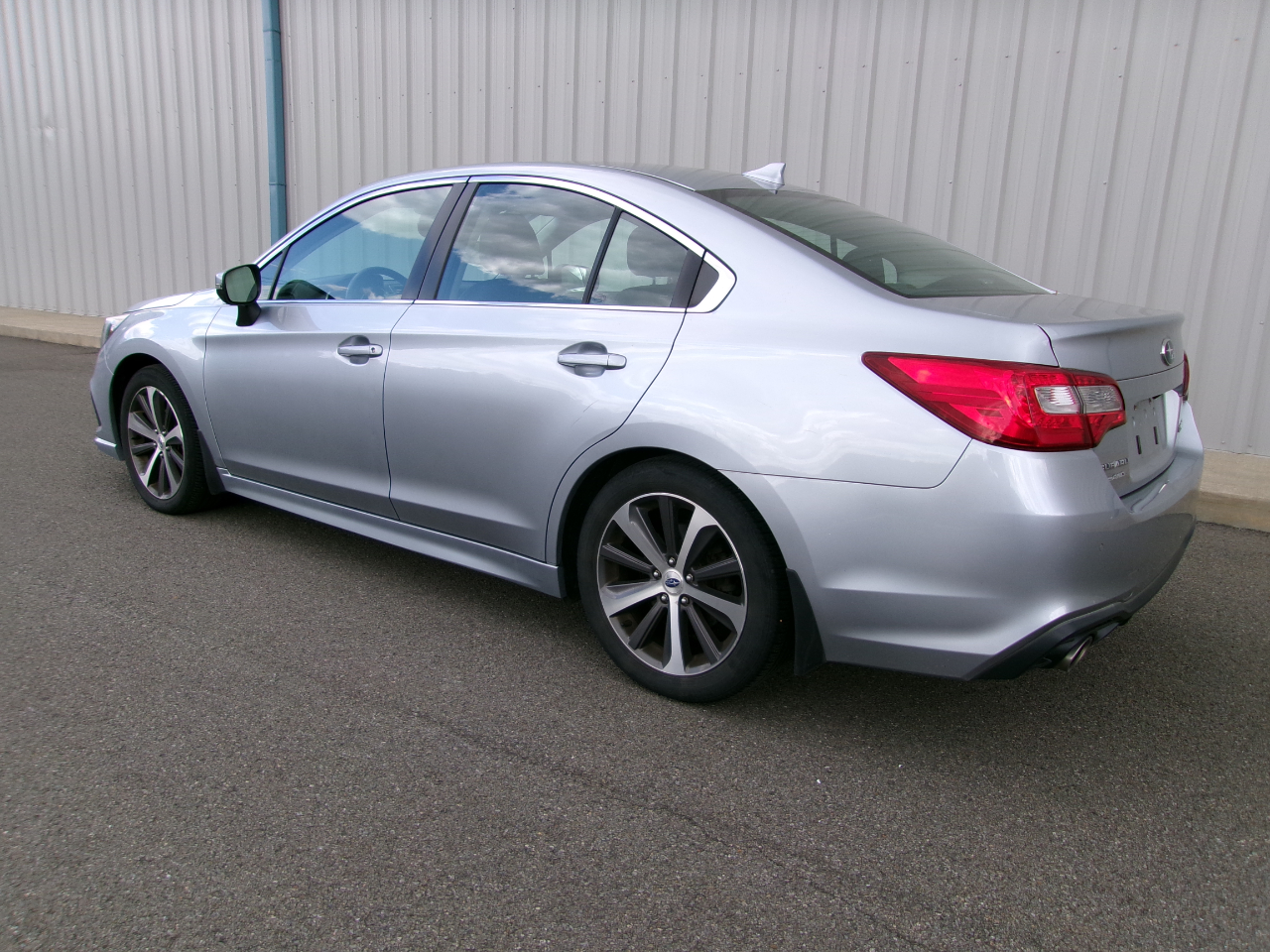 Subaru Legacy 2.5i Limited 2018 Subaru Legacy 2.5i Limited 2018