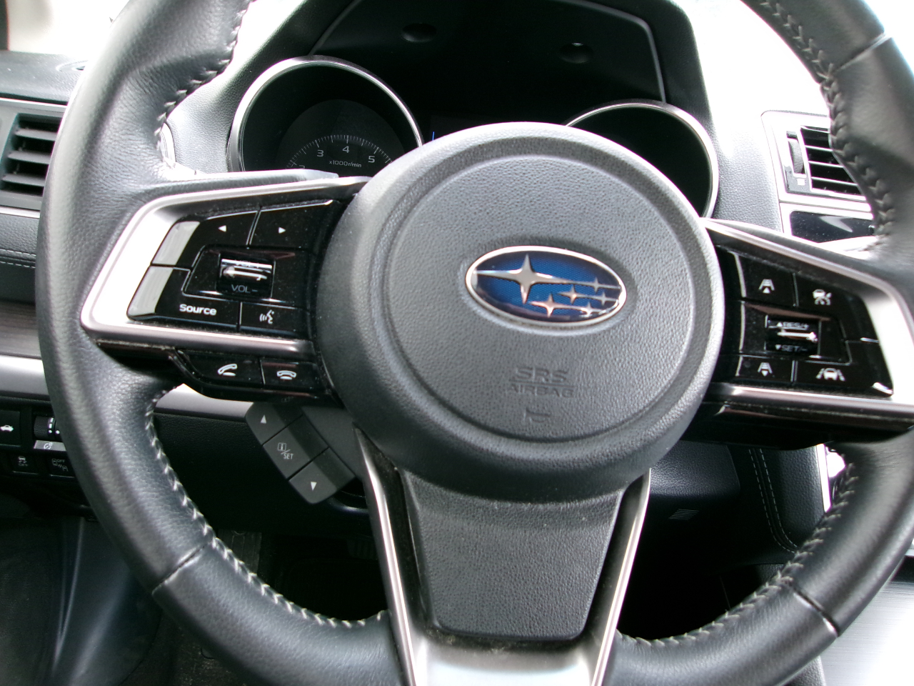 Subaru Legacy 2.5i Limited 2018 Subaru Legacy 2.5i Limited 2018