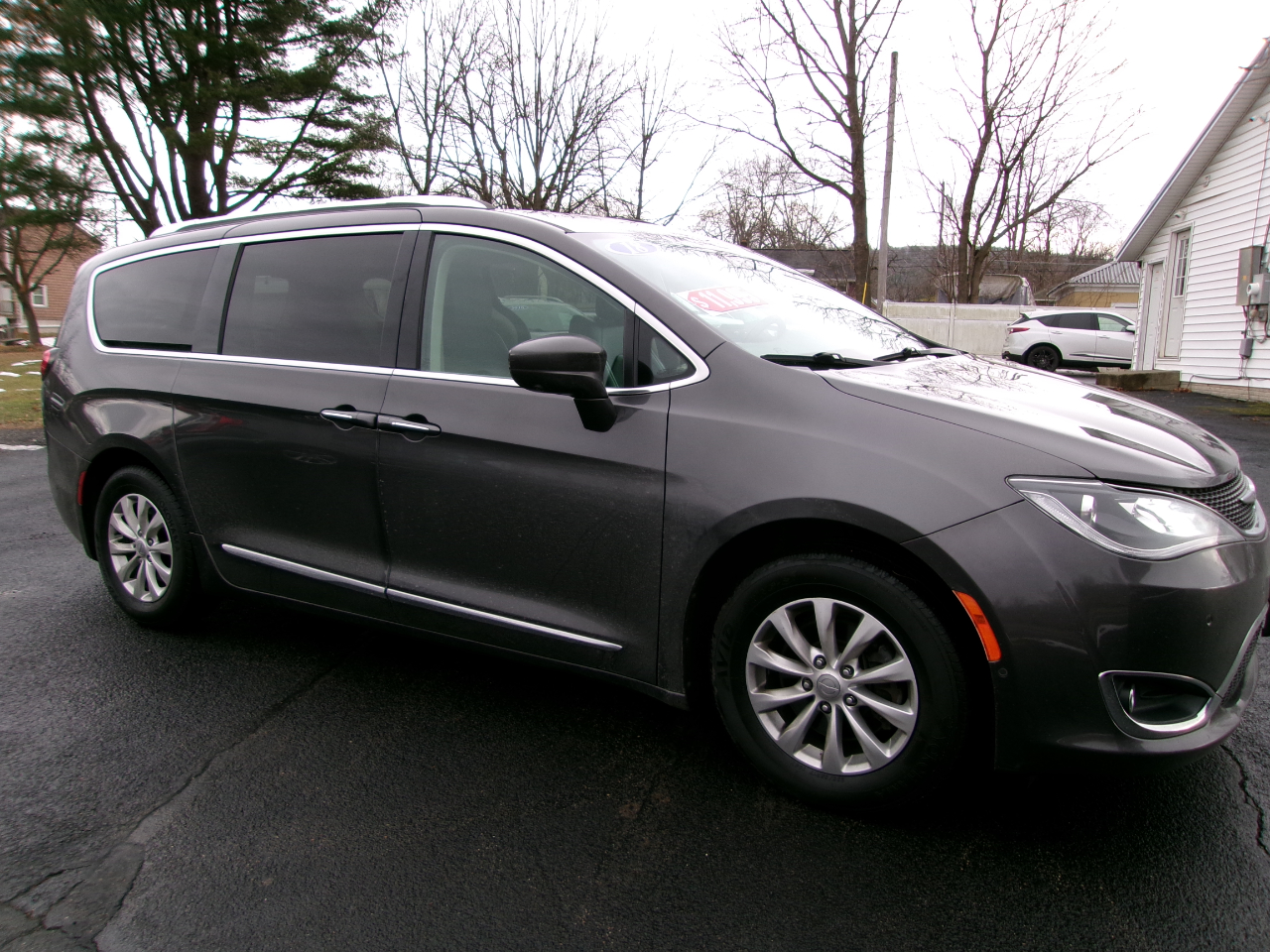 Chrysler Pacifica Touring L FWD 2018