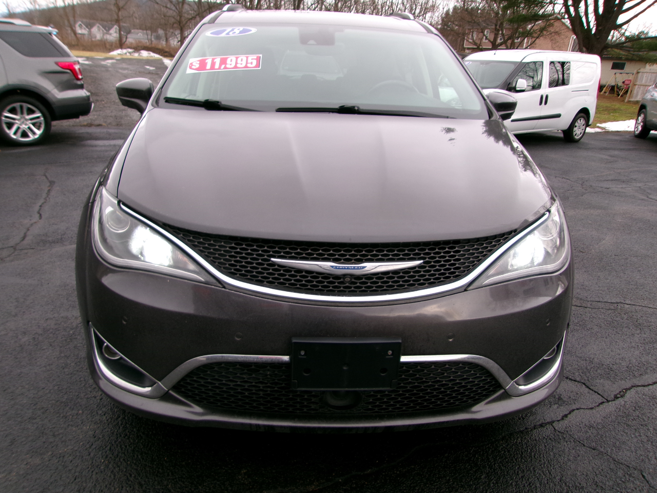 Chrysler Pacifica Touring L FWD 2018