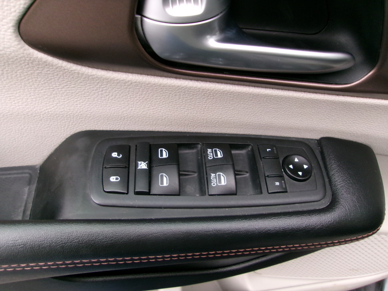 Chrysler Pacifica Touring L FWD 2018