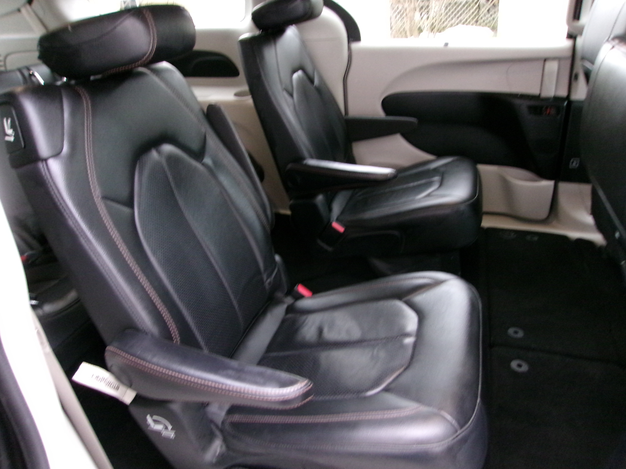 Chrysler Pacifica Touring L FWD 2018