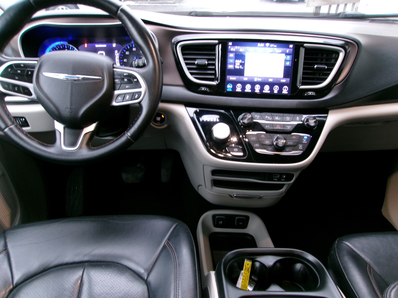 Chrysler Pacifica Touring L FWD 2018