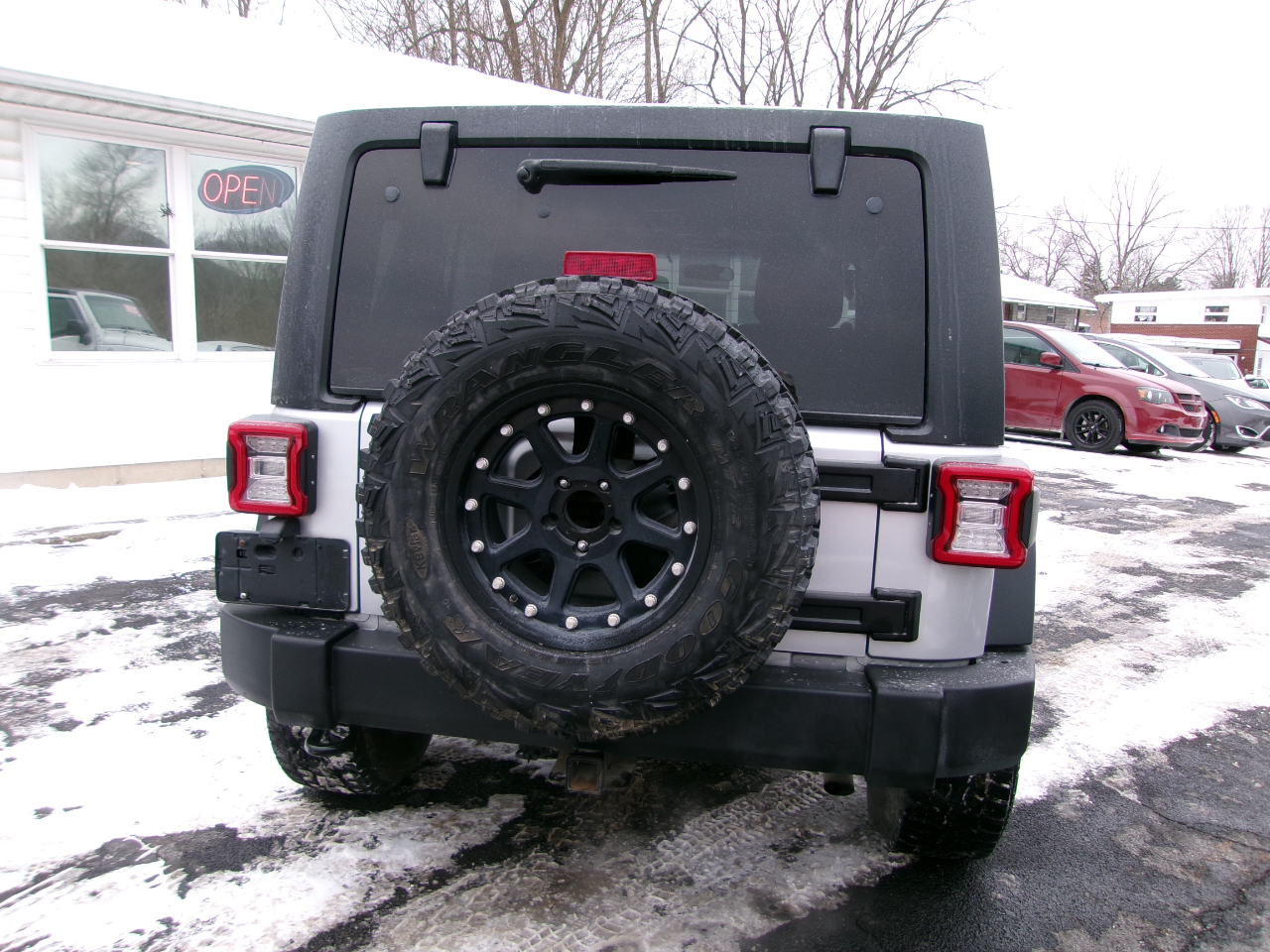 Jeep Wrangler Unlimited 4WD 4dr Sport 2011