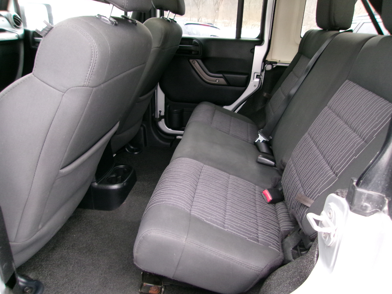 Jeep Wrangler Unlimited 4WD 4dr Sport 2011