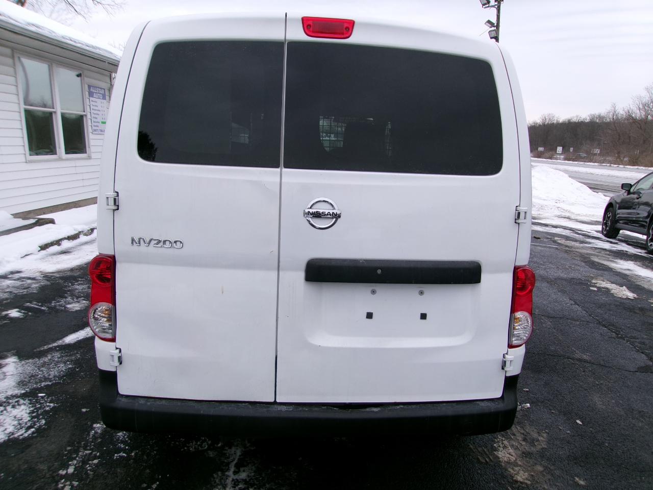Nissan NV200 I4 SV 2015