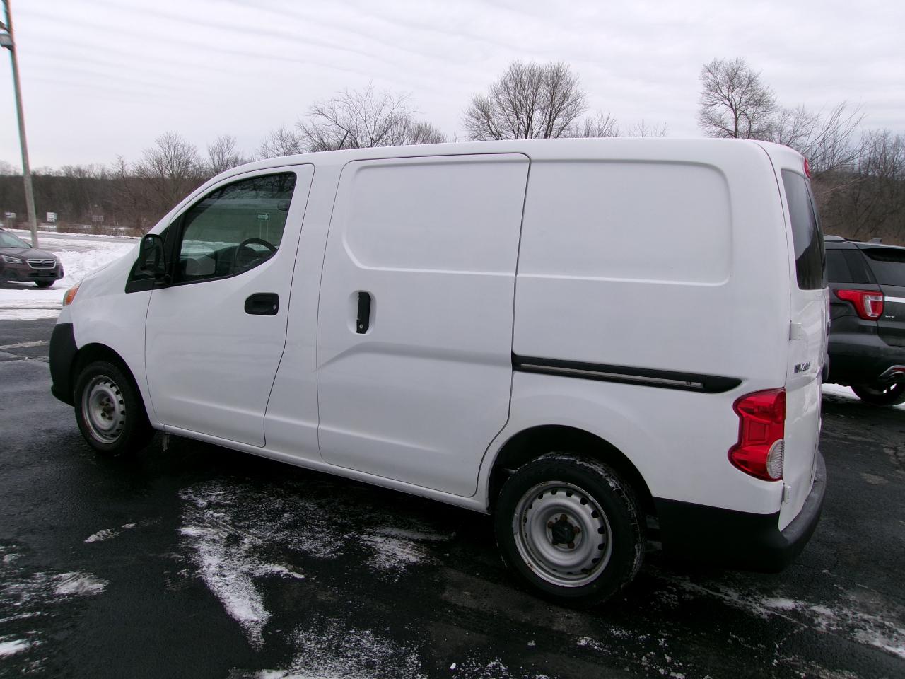Nissan NV200 I4 SV 2015