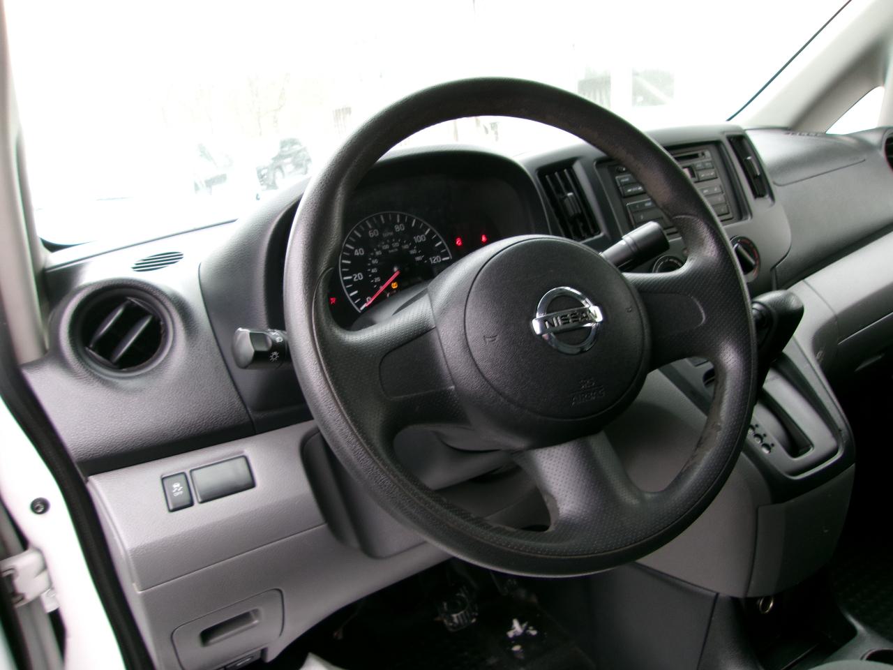 Nissan NV200 I4 SV 2015