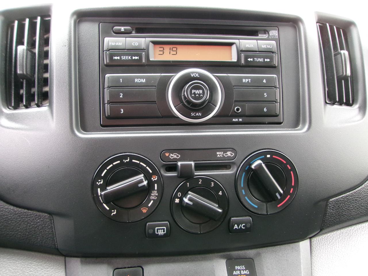 Nissan NV200 I4 SV 2015