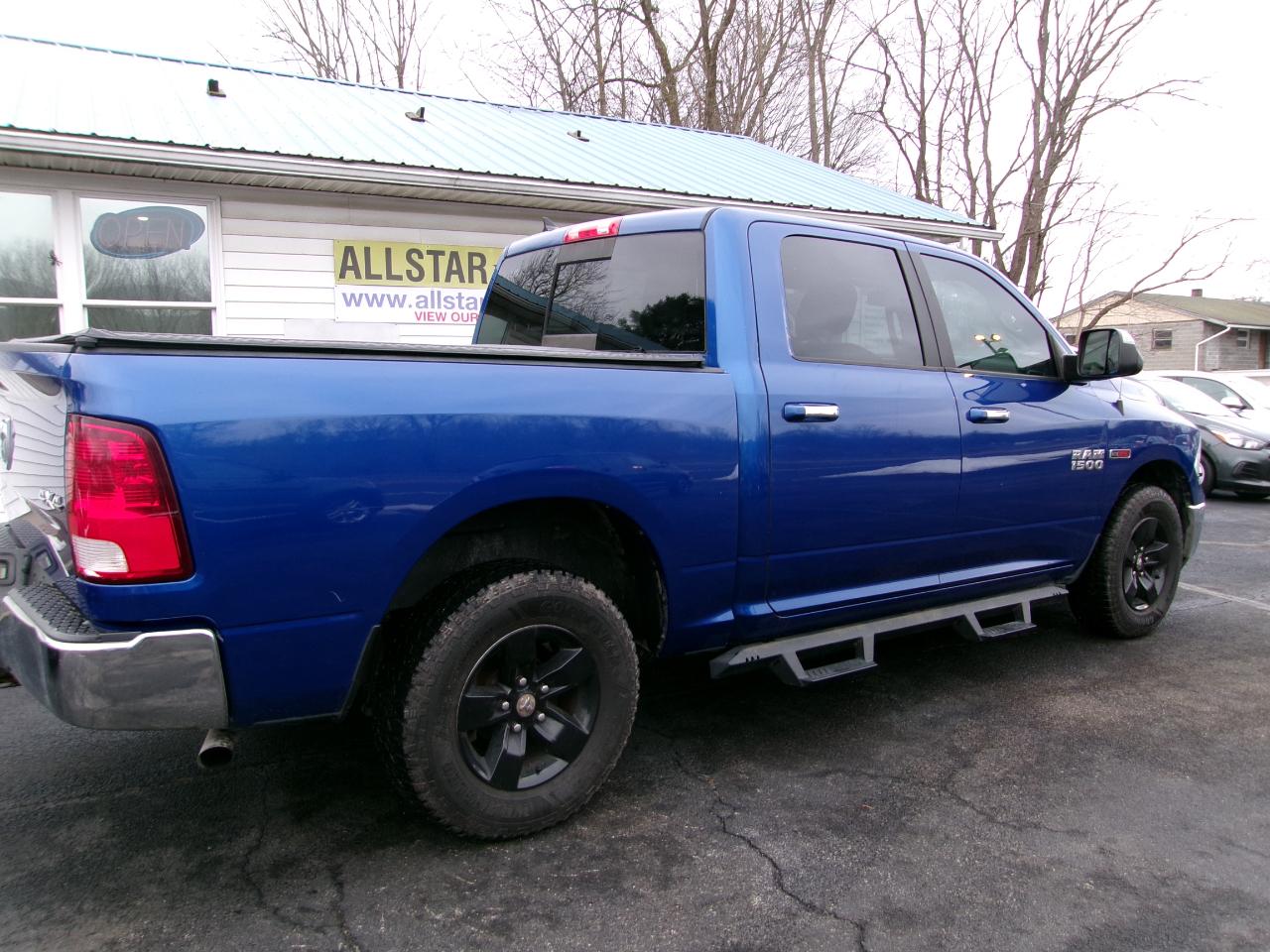RAM 1500 Big Horn 4x4 Crew Cab 6'4" Box 2018