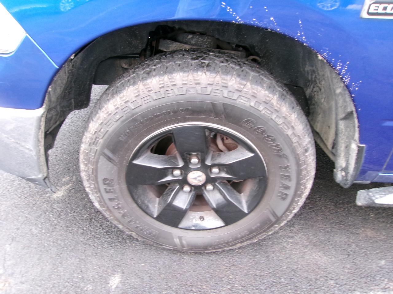 RAM 1500 Big Horn 4x4 Crew Cab 6'4" Box 2018